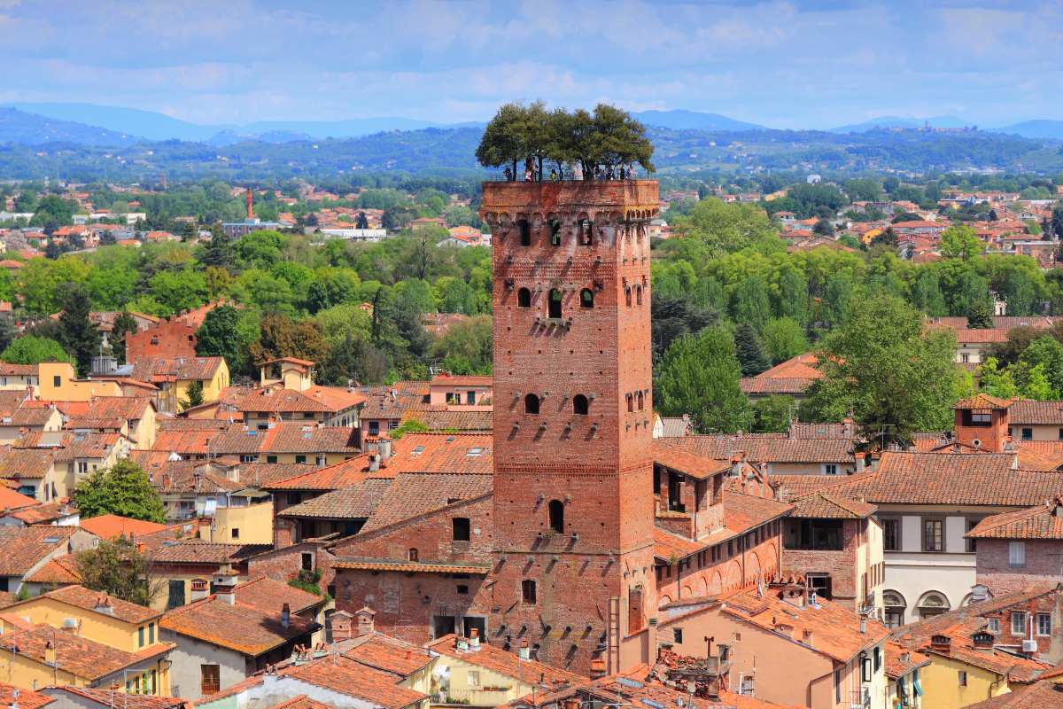 città delle 100 torri